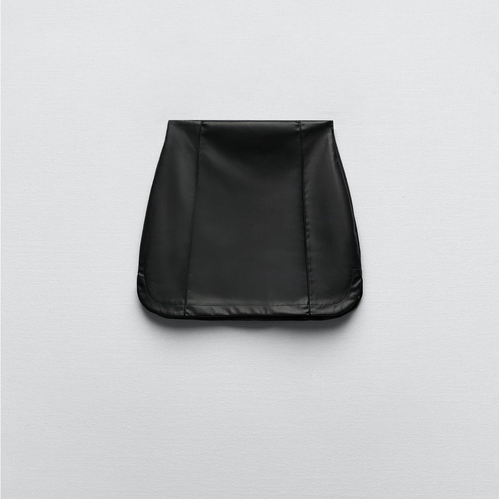 Zara topstitch faux leather skirt